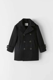 Пальто Zara xarid qilish