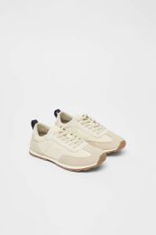 Кроссовки Zara xarid qilish