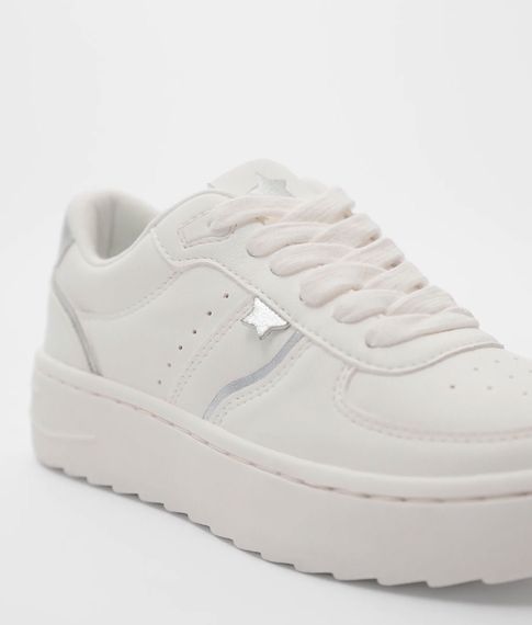 Кроссовки Zara