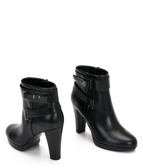 Ботильоны Bata