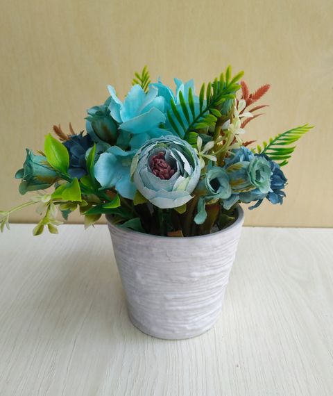 Ассорти из искусственных цветов №2