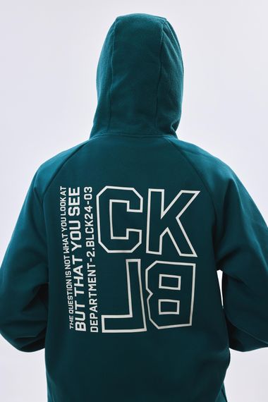 Толстовка короткая длина