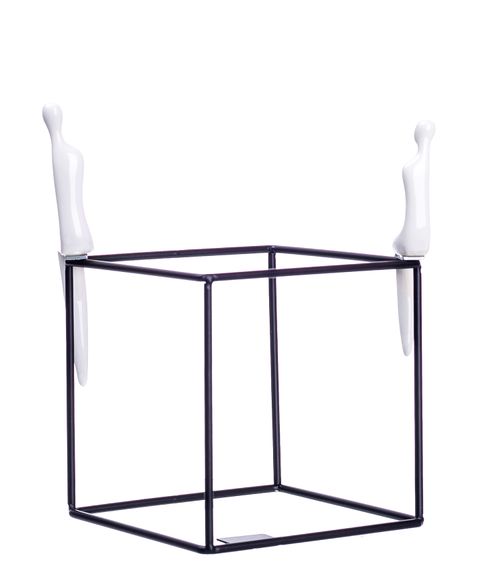 Декоративная композиция с керамическими человечками (13 см х 13 см)