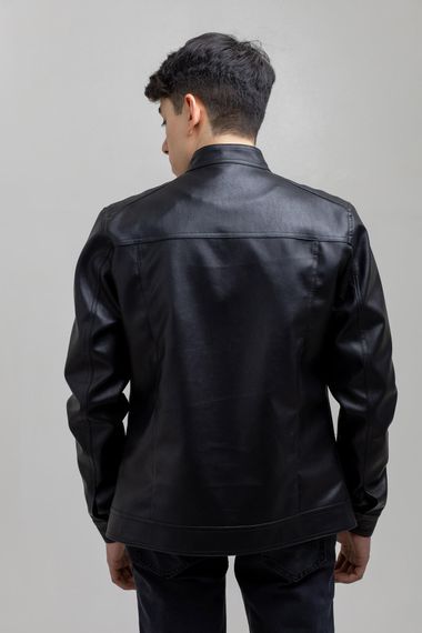 Ветровка короткая длина