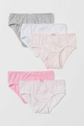 Комплект трусиков H&M (5 шт) xarid qilish