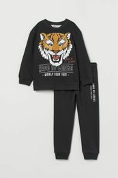 Купить Костюм H&M