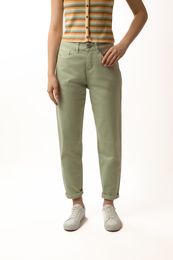 Женские джинсы xarid qilish