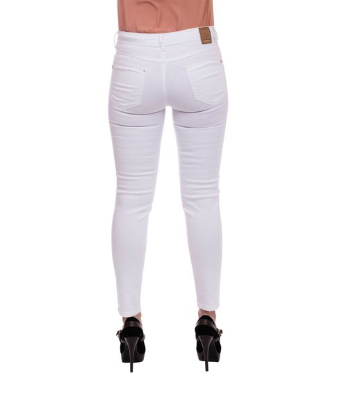 Джинсы Stradivarius