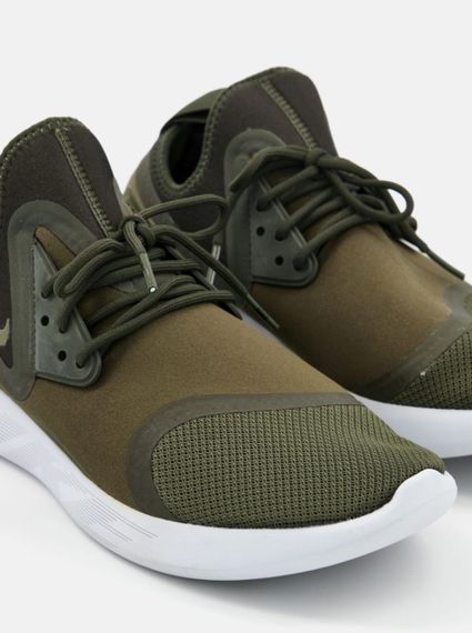 Кроссовки Nike