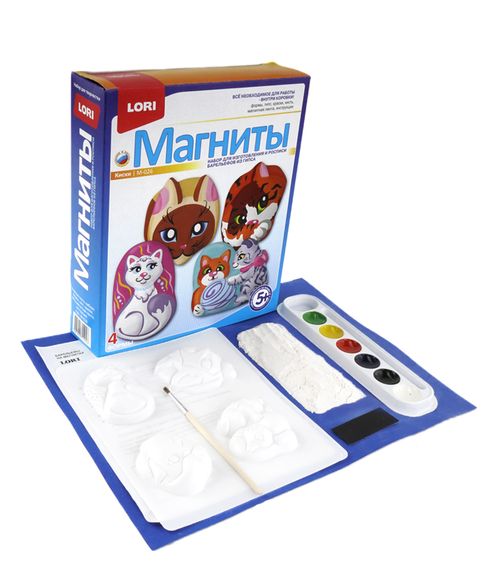 Фигурки на магнитах Киски