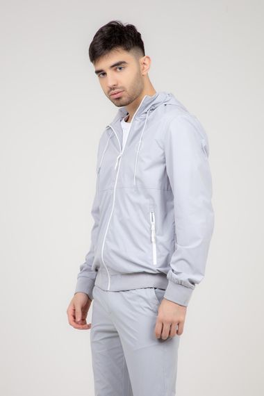 Ветровка короткая длина