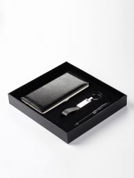 Подарочный набор блокнот ручка и брелок xarid qilish