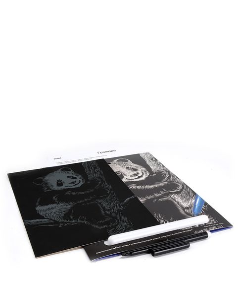 Гравюра Классика большая с эффектом серебра "Озорная панда"