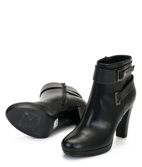 Ботильоны Bata