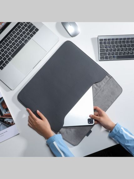Чехол на MacBook 13,3" MR67X_27