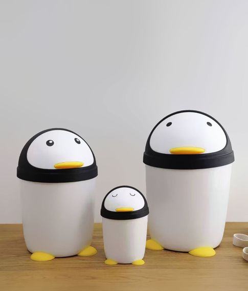 Урна в виде пингвина