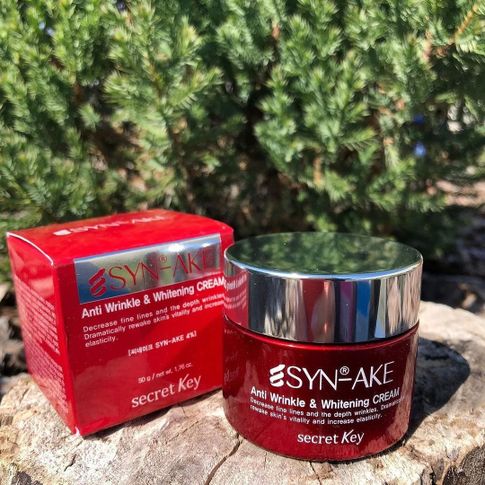 Антивозрастной крем для лица Secret Key SYN-AKE Anti Wrinkle & Whitening cream