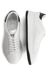 Кроссовки xarid qilish