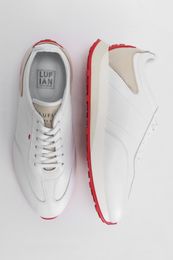 Кроссовки xarid qilish