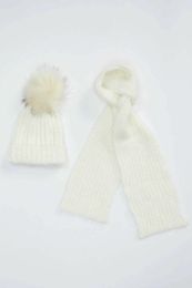 Купить Комплект шапка + шарф DeFacto