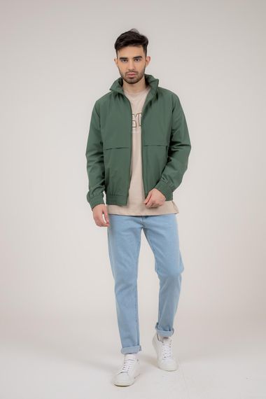 Ветровка короткая длина