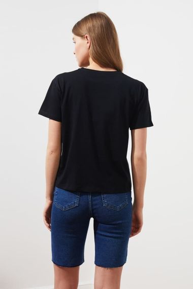 Футболка Trendyol