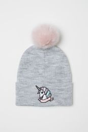 Шапка с единорожкой xarid qilish