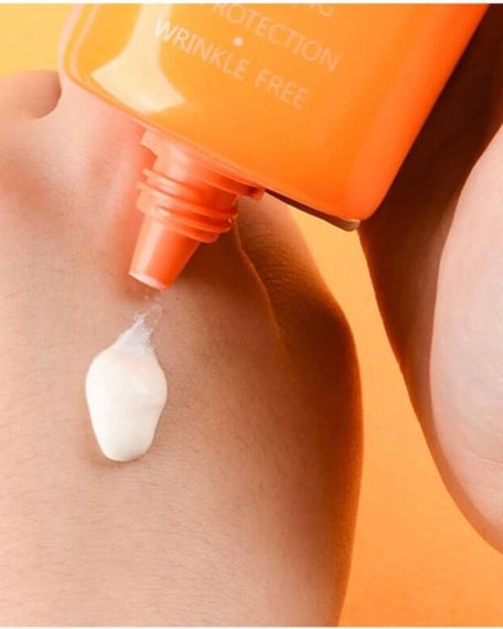 Солнцезащитный крем с улиточным муцином Jigott Snail Uv Sun Block Cream SPF50+/PA+++,70 ml