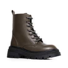 Купить Ботинки