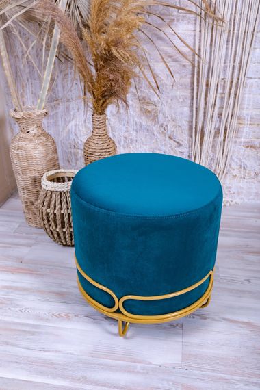 Пуф на металлической ножке