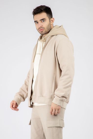 Ветровка короткая длина