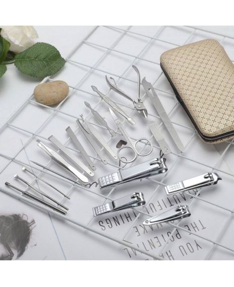 Маникюрный набор 19 в 1