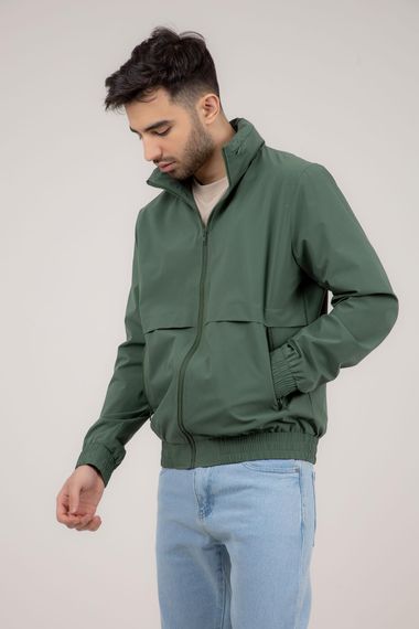 Ветровка короткая длина