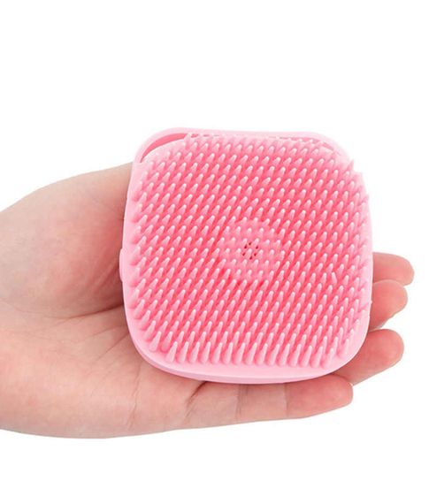 Силиконовая массажная щетка с дозатором для мыла